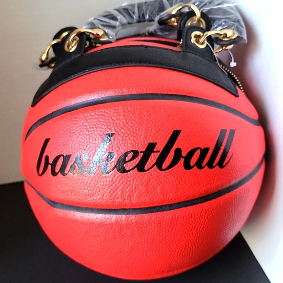 Meet the Posher Other - Meet your Posher, Liah